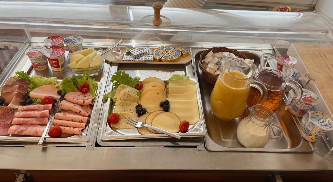 Schwarzer Baer 3* Hannover