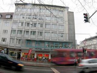 Schwarzer Baer 3* Hannover